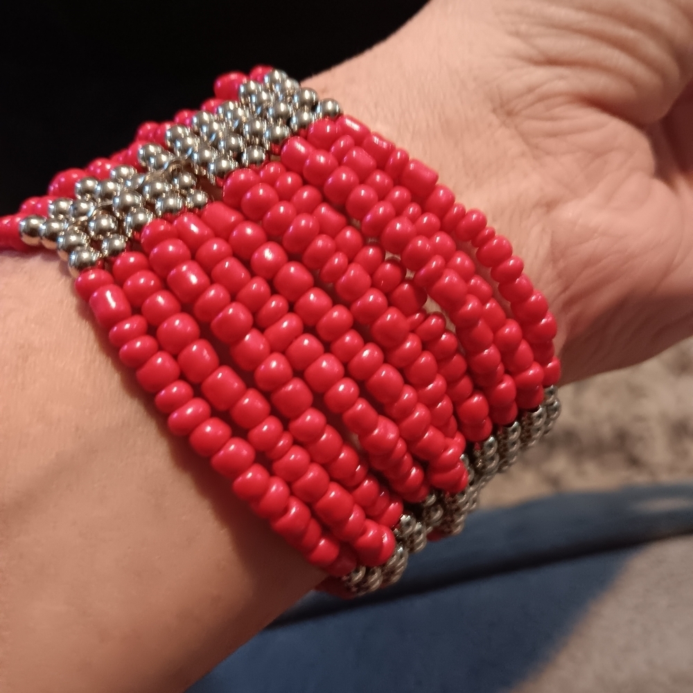 Red Beaded Bracelet with Silver Accents - Picture 4 of 4